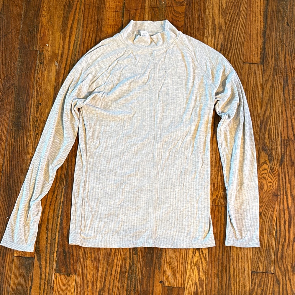 🎉Yogalicious Ribbed Long Sleeve Top in Light Gray!